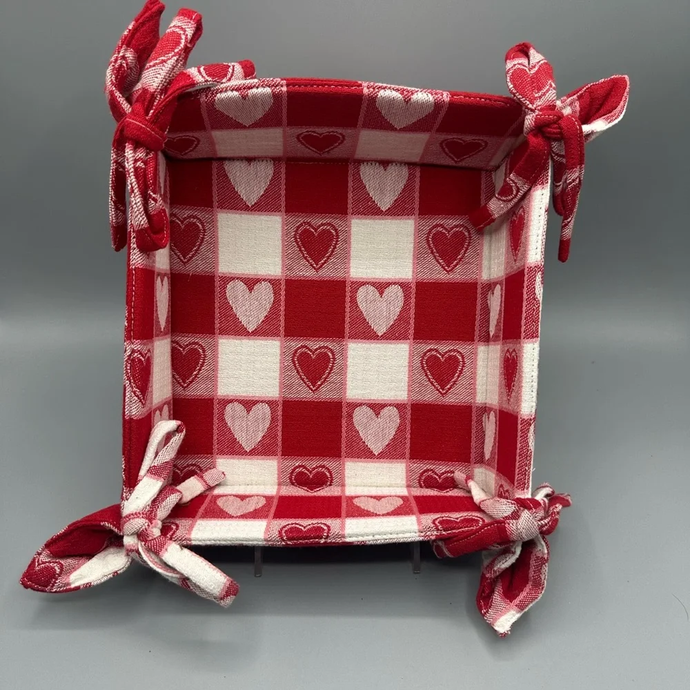 Heart Decorated Towel Basket & 3 Hand Towels. Valentine’s Day or Love